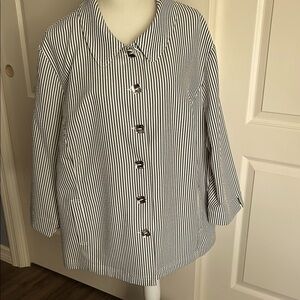 Women's Jacket - size medium